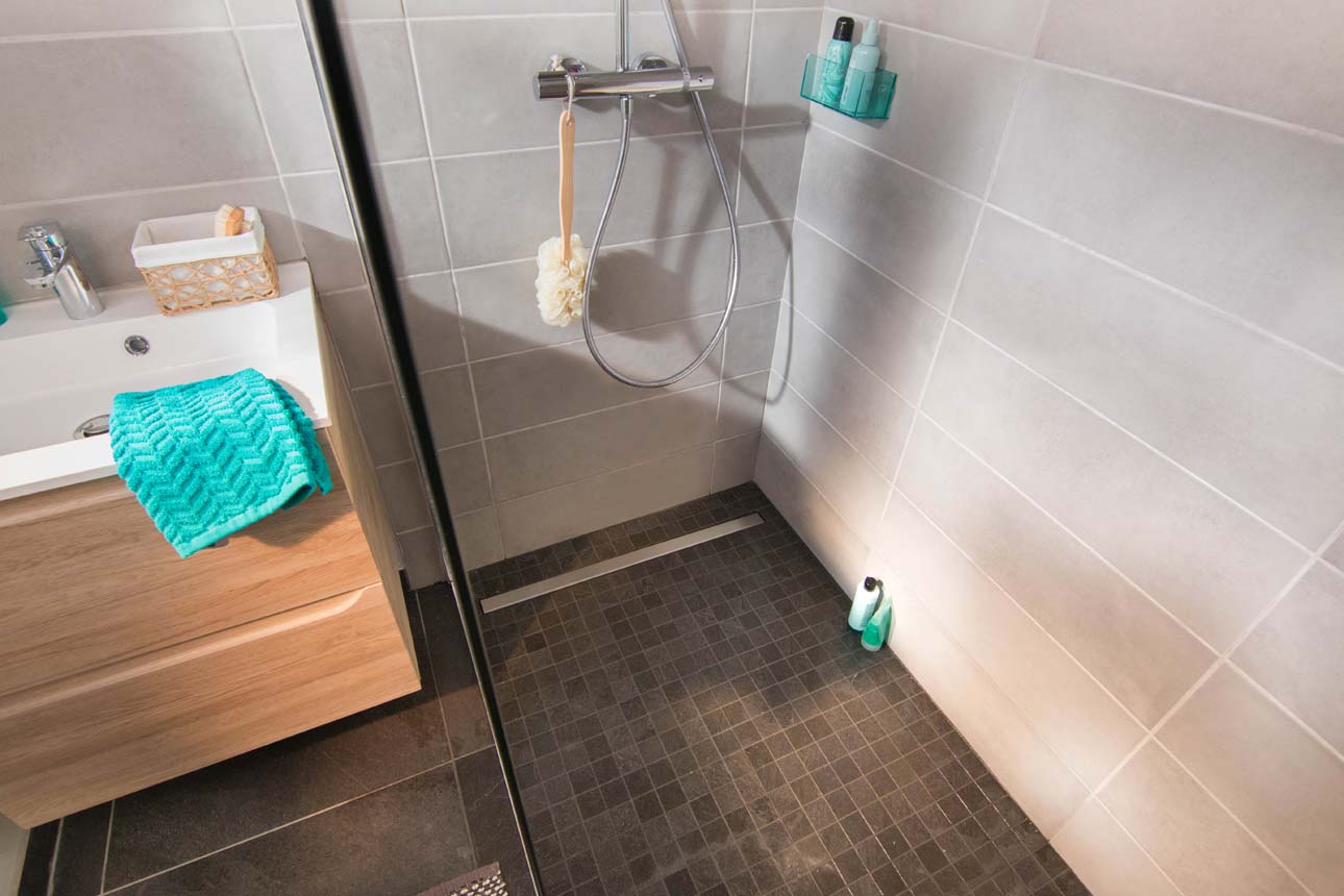 Poser une douche à l'italienne [THEMATIQUE]