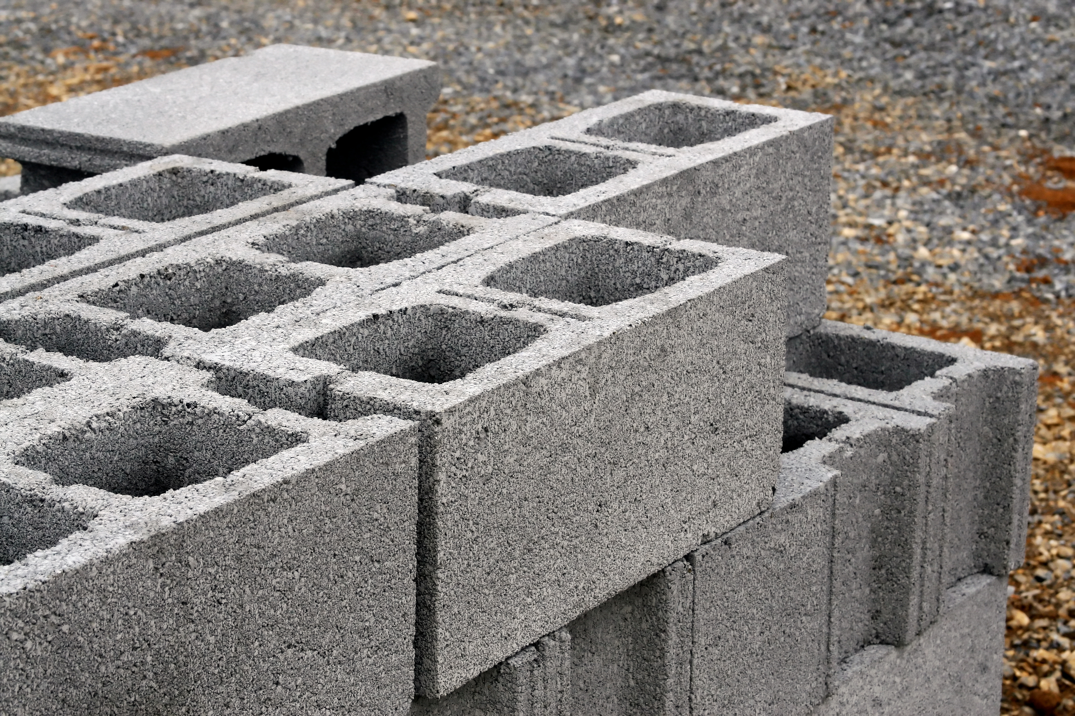 Les blocs béton pour monter un mur, généralités