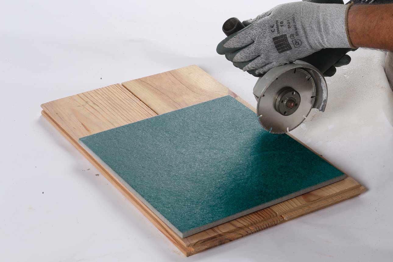 Couper un carreau de carrelage - Les bases